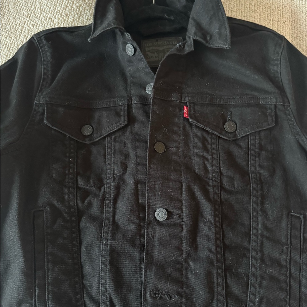 Black Levi’s Denim Jacket - Picture 3 of 5